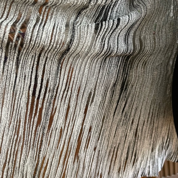 Nick and Zoe black and white cardigan unique material. - Picture 6 of 9